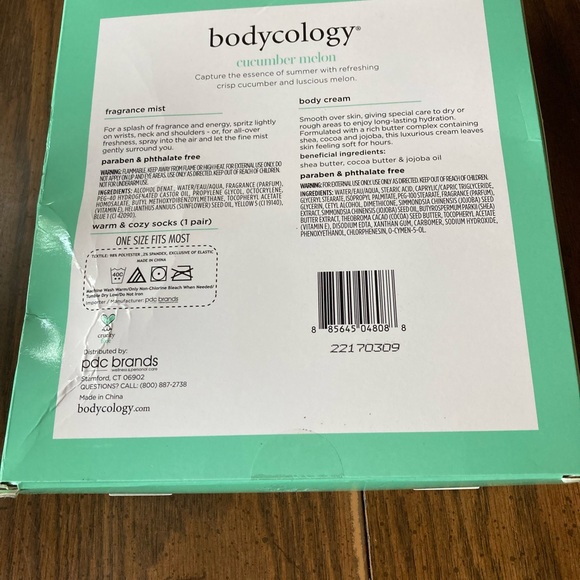 NIb bodycology warm & cozy sock set cucumber melon body cream fragrance mist - Picture 2 of 2